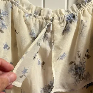 STOIIA Tiered Mini Dress Womens L Cream Blue Floral Ruffle Strap Chiffon‎ Flowy thumbnail 3