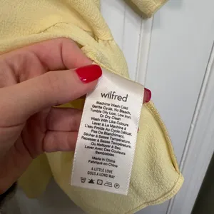 Wilfred Aritzia Butter Yellow Peplum Blouse‎ Textured Flowy Top Size XXS thumbnail 3
