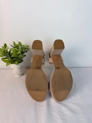 CL By Laundry Womens Beige Suede Block Heel Sandals Size 7.5W thumbnail 11