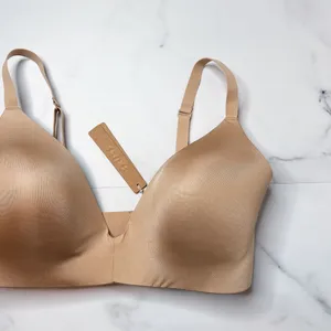 NWT Skims Wireless Form T-Shirt Bra thumbnail 3