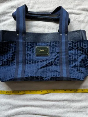 Tommy Hilfiger Navy and Midnight Blue Jacquard Logo Tote thumbnail 9
