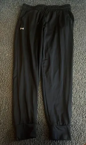 Under Armour Pants thumbnail 1