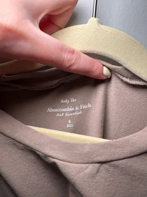 Abercrombie Baby Tee thumbnail 2