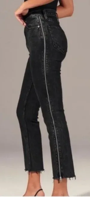 Abercrombie & Fitch Women's Zip Side Ultra High Rise Mom‎ Jean Black Size 10 thumbnail 1