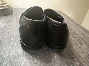 J.McLaughlin Black Leather Penny Loafers with Crinkle Strap Detail Size 9 thumbnail 4