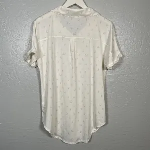 Lularoe Women M White Gray Sailboat Charlie Blouse Button Front Collar Dolman thumbnail 5