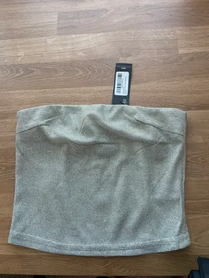 Pretty Little Thing Gold Glitter Bandeau Crop Top NWT thumbnail 4