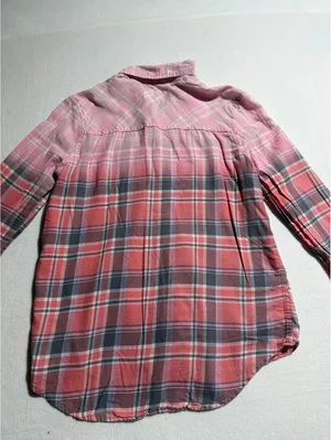 Aeropostale Women's Medium Pink and Coral Plaid Button-Up Shirt thumbnail 7