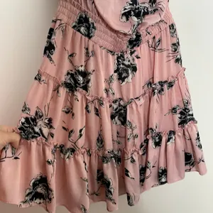Misa Los Angeles Laiyin Floral Mini Dress Pink Womens Summer Off The Shoulder XS thumbnail 4
