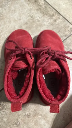 UGG boots thumbnail 3