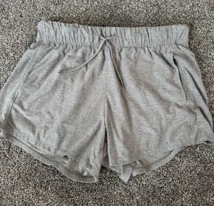 Grey short Gray Size M thumbnail 1