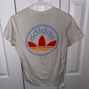 Adidas T-shirt thumbnail 3