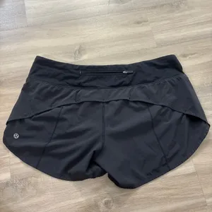 Lululemon Speed Up Short Long 4" Women Size 8 Black thumbnail 3