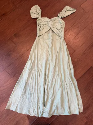 Trixxi Sage Twisted Front Maxi Dress in Size Large NWT - C70-030 thumbnail 1