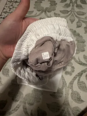Lululemon Hot Hot Shorts thumbnail 5