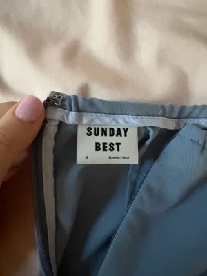 Aritzia thumbnail 2