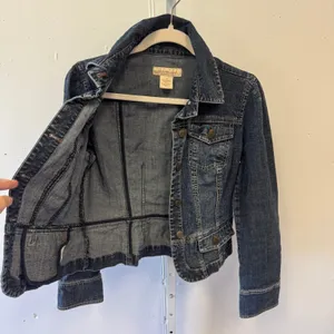 2010s Calvin Klein Jeans Dark Wash Stretch Denim Trucker Jacket Blue Size Large thumbnail 3
