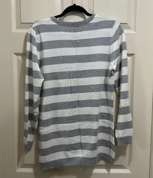 a.n.a. long sleeve deep v-neck sweater Y2K gray and white stripe size large thumbnail 4