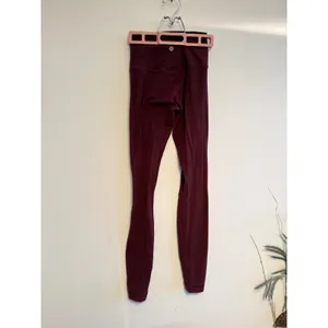 Lululemon Align High-Rise Pant 28 Burgundy Plum‎ Nulu Yoga Leggings Size 2 thumbnail 2