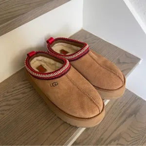 UGG Tazz II Platform Slip On Slippers in Chestnut Brown NWOB thumbnail 3