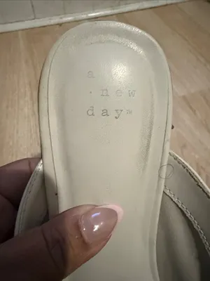 A New Day Women’s Cream Flats Mules Shoes Size 9 thumbnail 8
