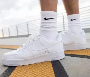 Nike White Air Force size 8 thumbnail 1