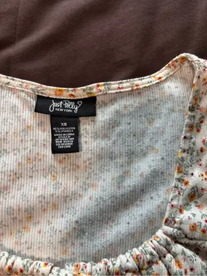 Brandy Melville Cream Floral Long-Sleeve Tie Front Top thumbnail 4