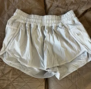 Lululemon Shorts thumbnail 1