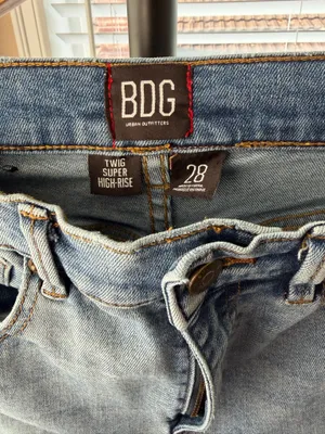 BDG Jeans High-Waisted thumbnail 3