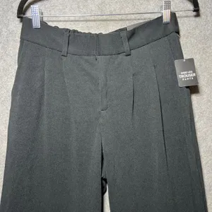 No Comment Black Wide Leg Trouser Pants Pleated Front Stretch NWT Size L thumbnail 2