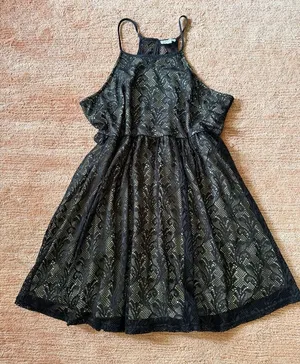 Umgee Black Lace Overlay Dress Size L Boho Sleeveless Stretch Mini Dress thumbnail 1