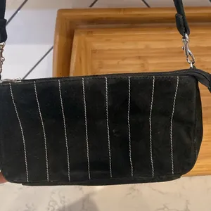 Wilsons leather Y2K 90s vintage suede pin striped black shoulder mini baguette thumbnail 2