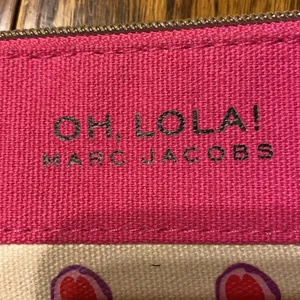 Marc Jacobs cosmetics bag thumbnail 8