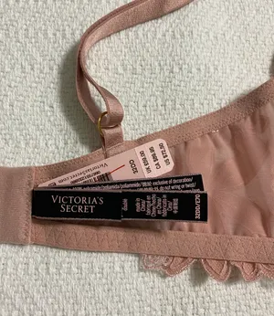 Victoria's Secret Bra thumbnail 4