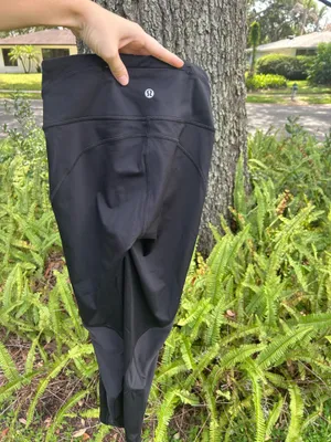 Lululemon mesh leggings size 2 thumbnail 2
