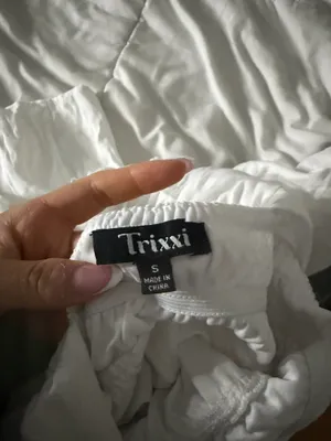 white dress thumbnail 3