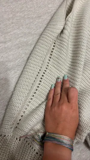 White sweater Size L thumbnail 2