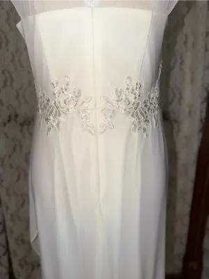 Elegant New David’s Bridal Chiffon Mesh Wedding Gown thumbnail 8