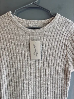 Cream Bodycon Sweater Dress Medium Minimalist Fall/Winter thumbnail 3