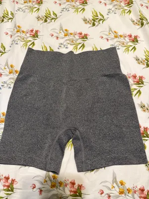 Gray Workout Shorts Size M thumbnail 2