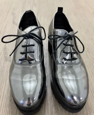 ALDO Silver Metallic Lug Sole Oxford Shoes Women’s 6.5 Platform Lace Up thumbnail 1