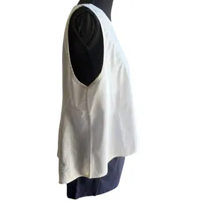 White Linen Blend Sleeveless Tank Top Wooden Button Back High Low Hem Size Large thumbnail 3