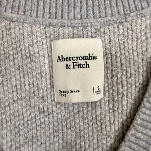 Abercrombie & Fitch Oversized Houndstooth V Neck‎ Sweater Vest Gray White Size S thumbnail 7