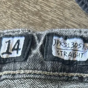 ✨ Studded Miss Me straight Jeans — Gray Wash (Youth 14) thumbnail 2
