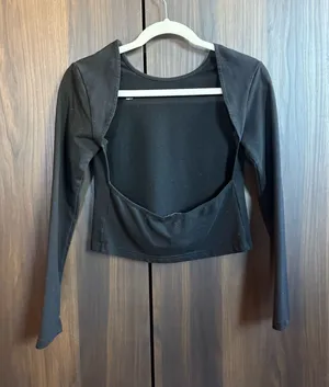 Edikted Backless Top thumbnail 1