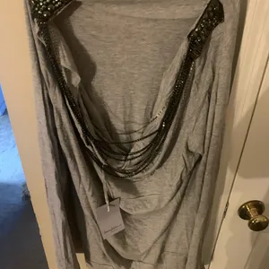 NWT threeeightytwo.com grey cowl neck/round neckline jeweled shirt size medium‎ thumbnail 3