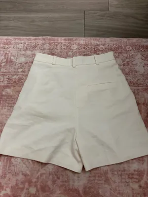ZARA Pleated Shorts High-Waisted thumbnail 2