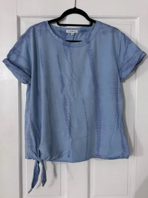Beach Lunch Lounge Blue Tie-Accent Short Sleeve Top Medium thumbnail 1