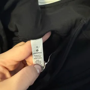 Black lululemon leggings thumbnail 2