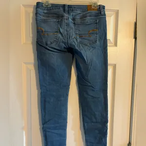Skinny Jeans Medium Wash thumbnail 2